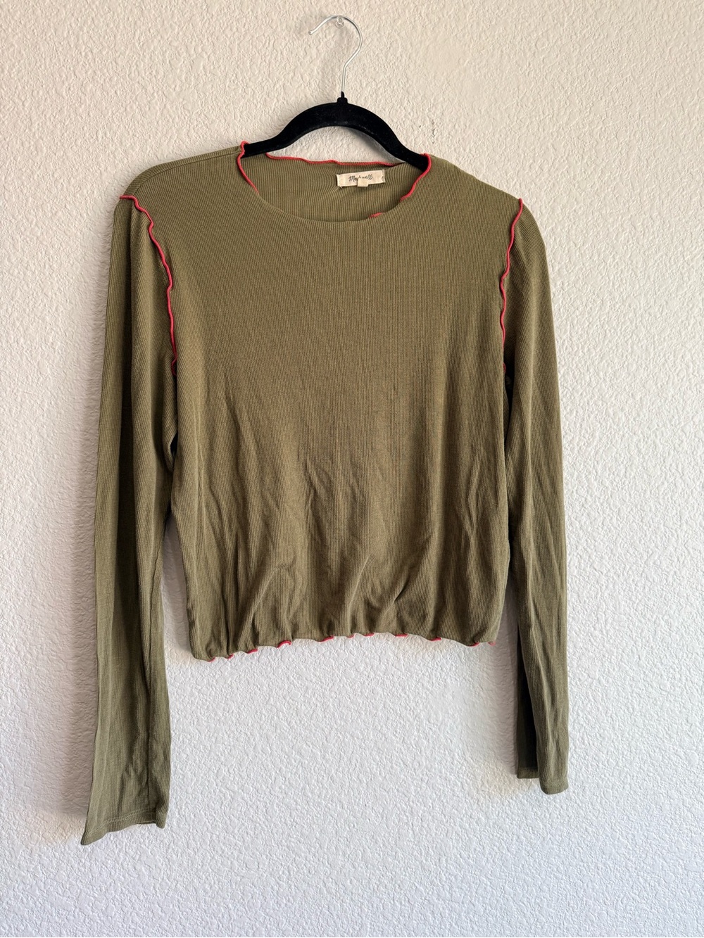 Madewell Olive Long-Sleeve Top with Pink Lettuce Trim Y2K girly baby tee style